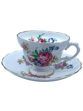 Rosina Bone China Teacup & Saucer Set Floral Pattern Vintage Gold Trim England